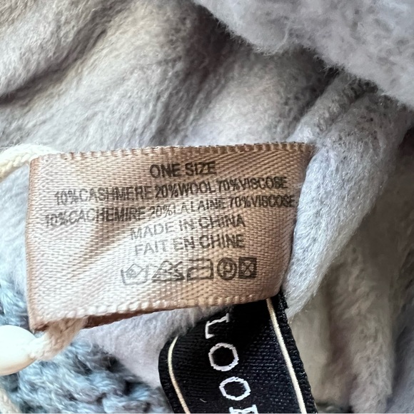 Look Cashmere Blue Grey Chunky Knit Lined Pom Pom Beanie | NWT - Picture 7 of 9